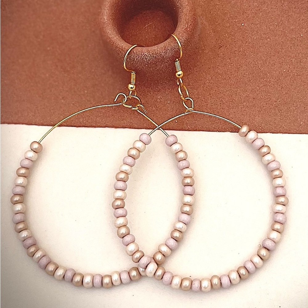 NWT Handmade Czech Bead Rose Gold/Blush, Mauve with Gold Hoop Earrings​